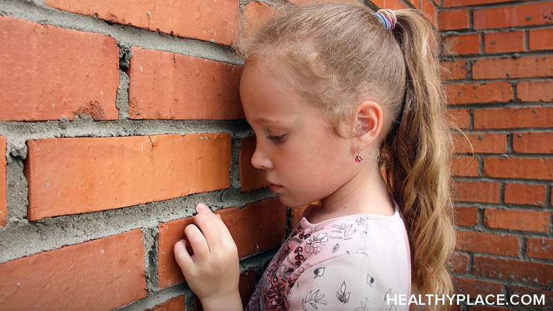 Signs, examples of a depressed child. Discover what a real life depressed child looks like.